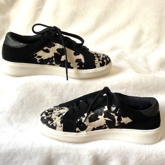 MYRA BAG GIGGLE HAIR ON COWHIDE WESTERN STUDDED SNEAKERS SIZE 8 - Picture 2 of 16